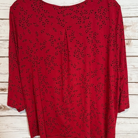 J.Jill Top WearEver Collection Red 3/4 Length Sleeve with Black Leaf Pattern - Picture 6 of 8